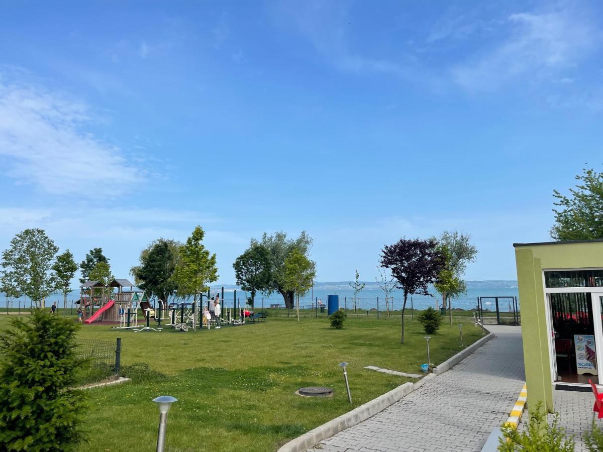 Vizparti Apartman Siófok Exterior foto